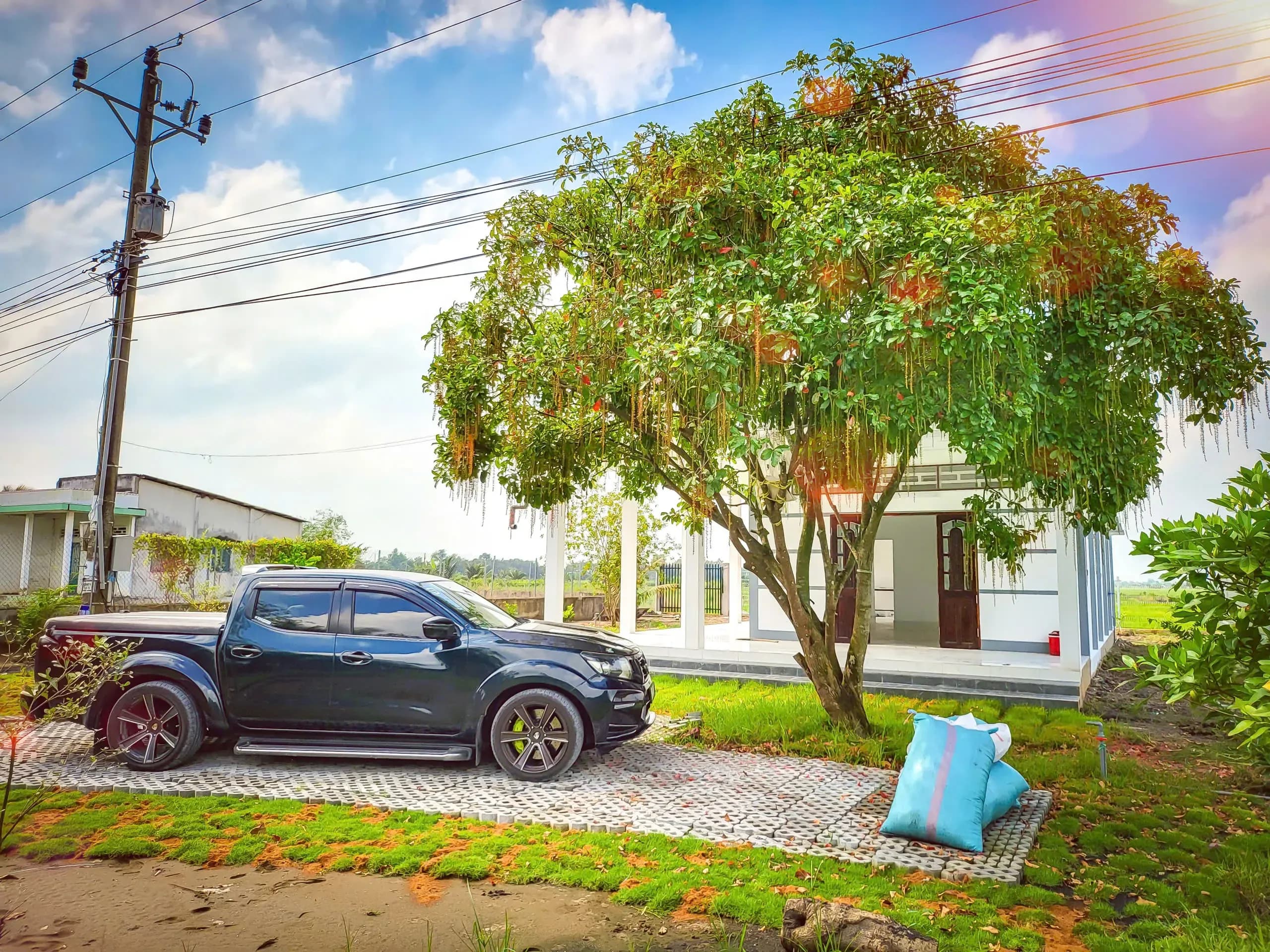 NHÀ VƯỜN LONG AN 550M² THỔ CƯ - VIEW SÔNG TUYỆT ĐẸP, SẴN SÀN NƯỚC!