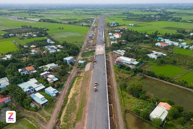 Đất-giáp-ranh-TP-HCM–cơ-hội-tăng-giá-nhờ-cao-tốc-&-vành-đai-3 (2).webp