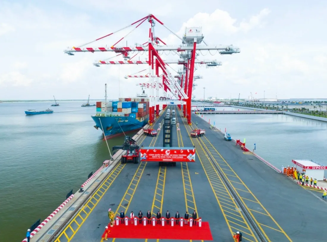 Thủ-Thừa-Điểm-sáng-Logistics-nhờ-Cảng-và-Đường-thủy (2).webp